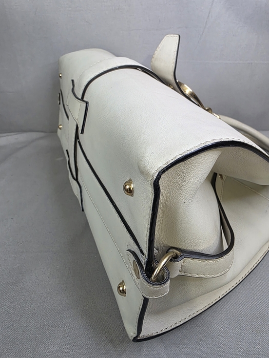 ✨️GUCCI Stirrup Top Handle Bag - Picture 10 of 16